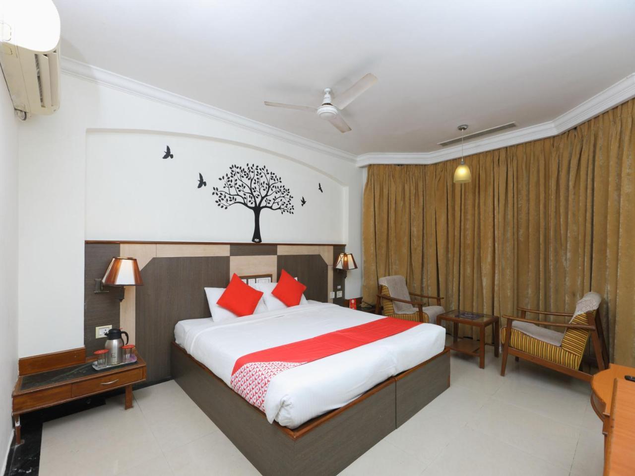 Oyo 1081 Hotel Sindhu International Tirupati Exteriér fotografie