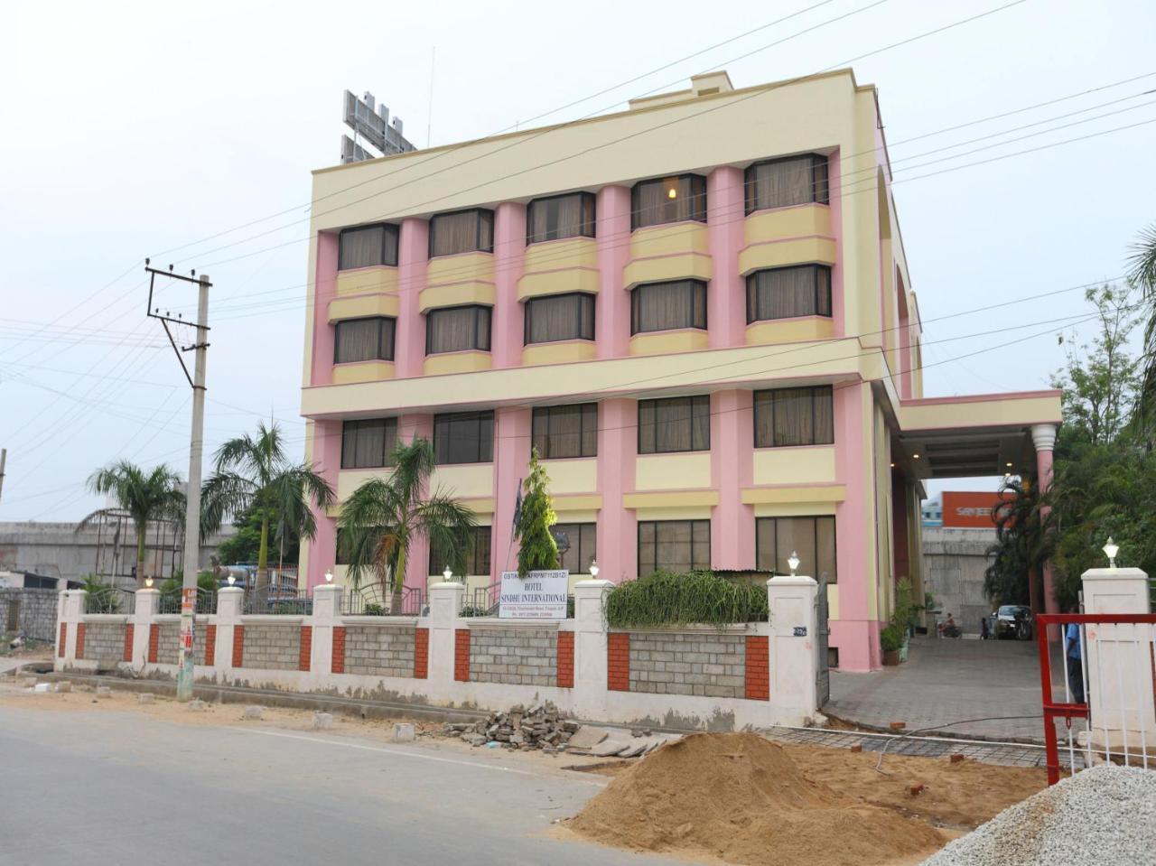 Oyo 1081 Hotel Sindhu International Tirupati Exteriér fotografie